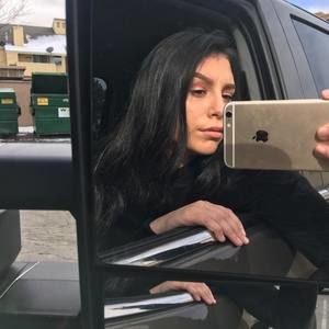 Meet your Posher, Nicole